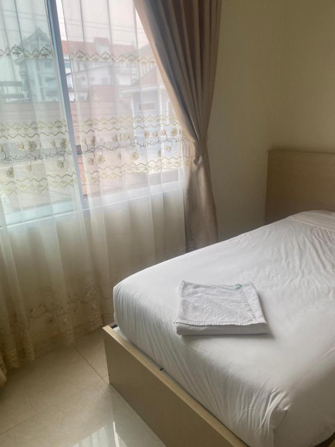 Downtown Vang Vieng Hotel Exterior photo